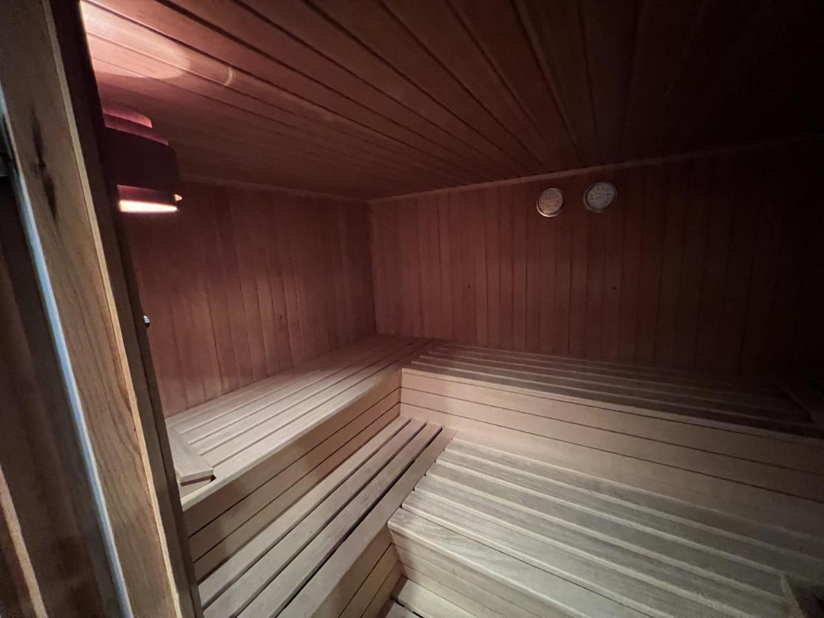 See-Luen Westerland Luaran gambar